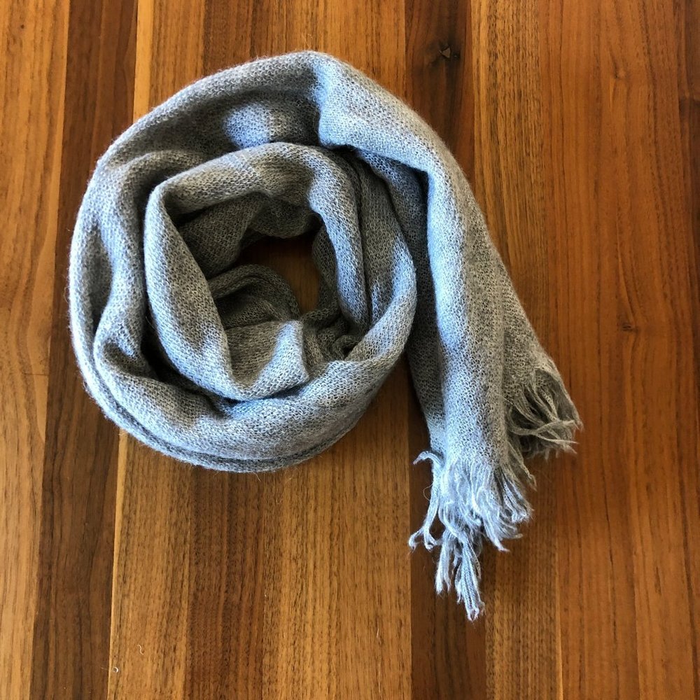 Authentic Glen Prince Gray Grey Scarf 88"x 35" Scarves